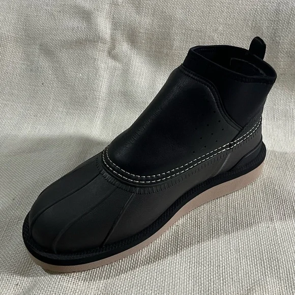 Suicoke Black BEE-wpab NWOT Original Box (duck boots) - Picture 3 of 7